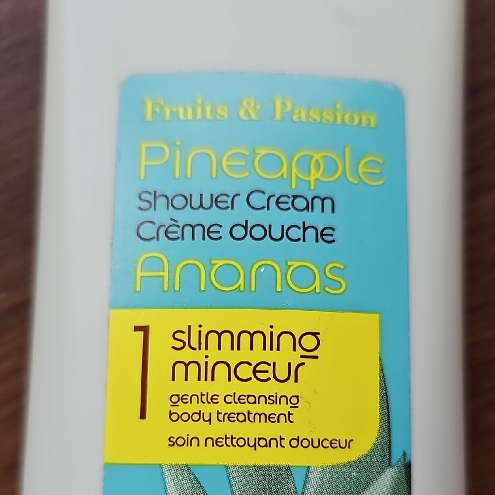New Fruits & Passion Pineapple Shower Cream - Slimming Gentle Body Cleanser Disc - Picture 2 of 6